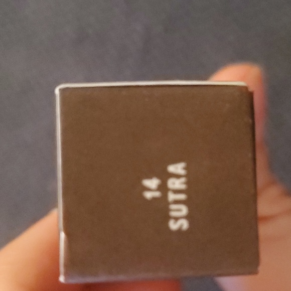 Aveda feed my lips in sutra - Picture 2 of 2